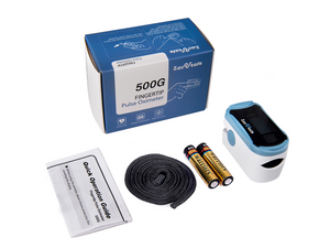 Lanyard, Batteries, User Manual, Accessories inside the Zacurate 500G Pulse Oximeter box